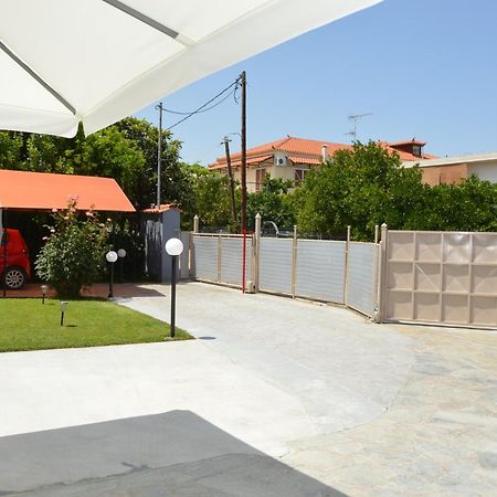Rea'S House Vrachati Exterior photo