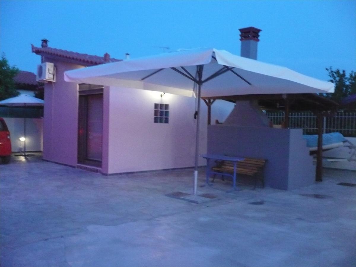 Rea'S House Vrachati Exterior photo